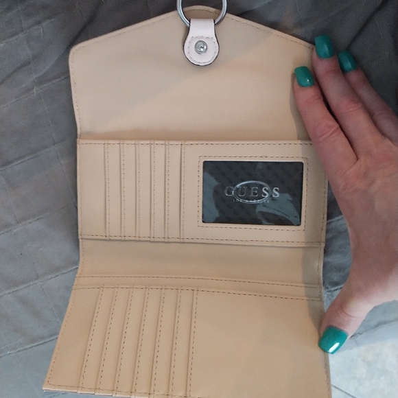 Guess shoulder bag - Picture 7 of 11